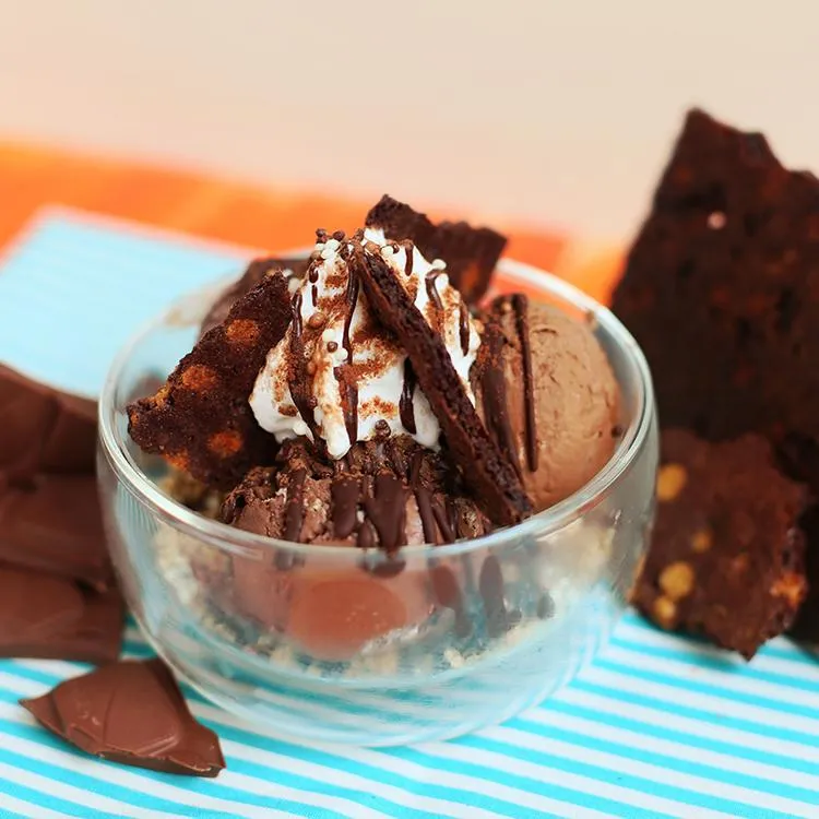 1-for-1 Sundaes by Udders @ Upper Thomson - Flash Deal - BDAY SALE