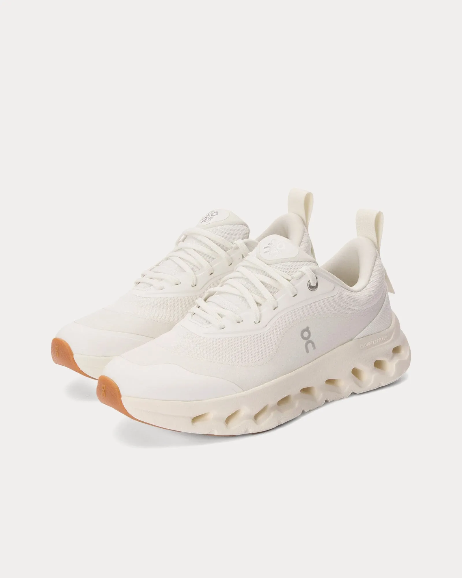 Cloudtilt 2.0 All White Running Shoes