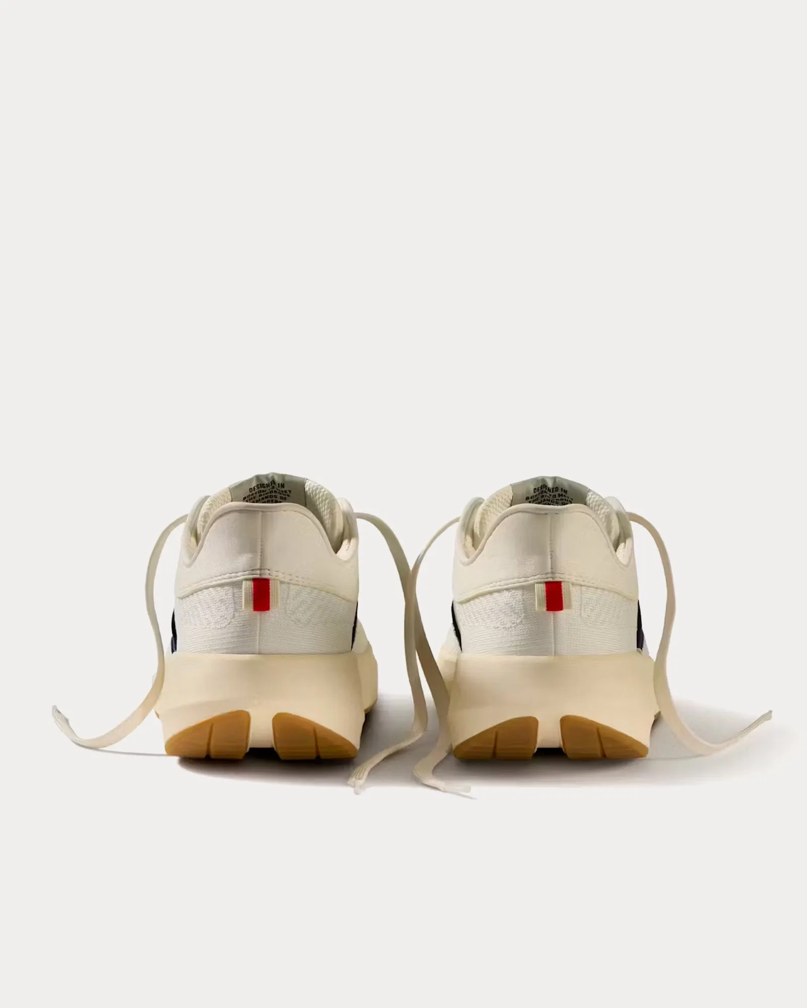 Eliot Runner Ivory / Navy Running Shoes