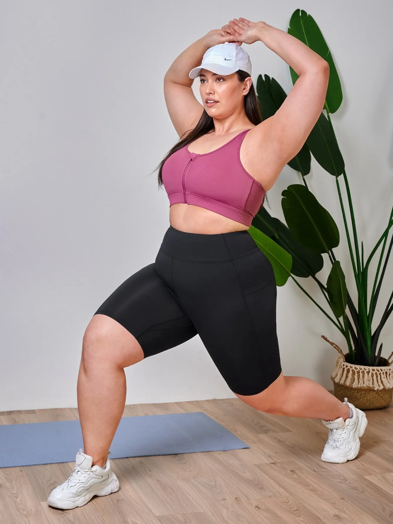 Plain Pocket High Waist Plus Size Sports Shorts